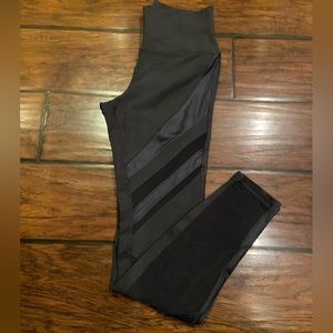 ALO Yoga leggings - EUC